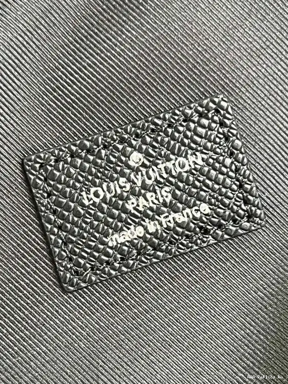 AAA Replica Ru VUITTON SLING AVENUE BAG LOUIS 0605